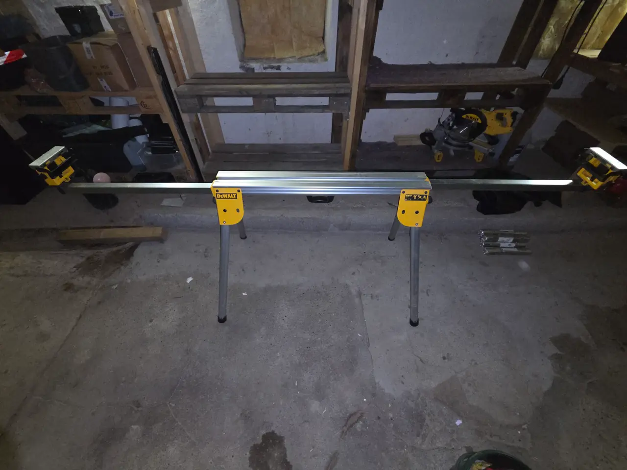 Billede 7 - DeWalt DWS773-QS kap-/geringssav og DeWalt DE7033-