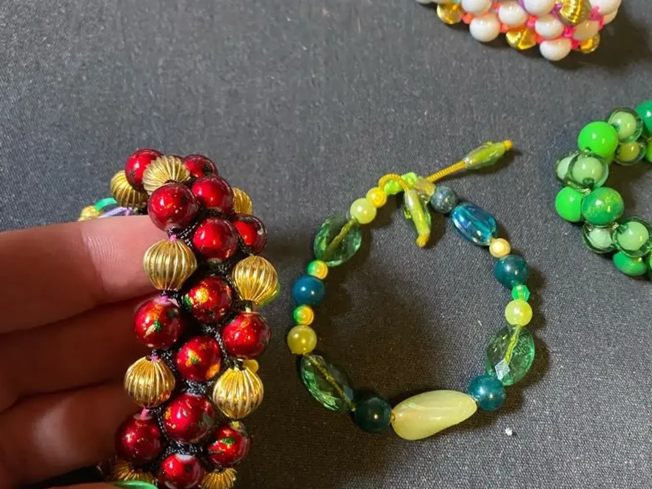 Billede 3 - Nye knyttede armbånd