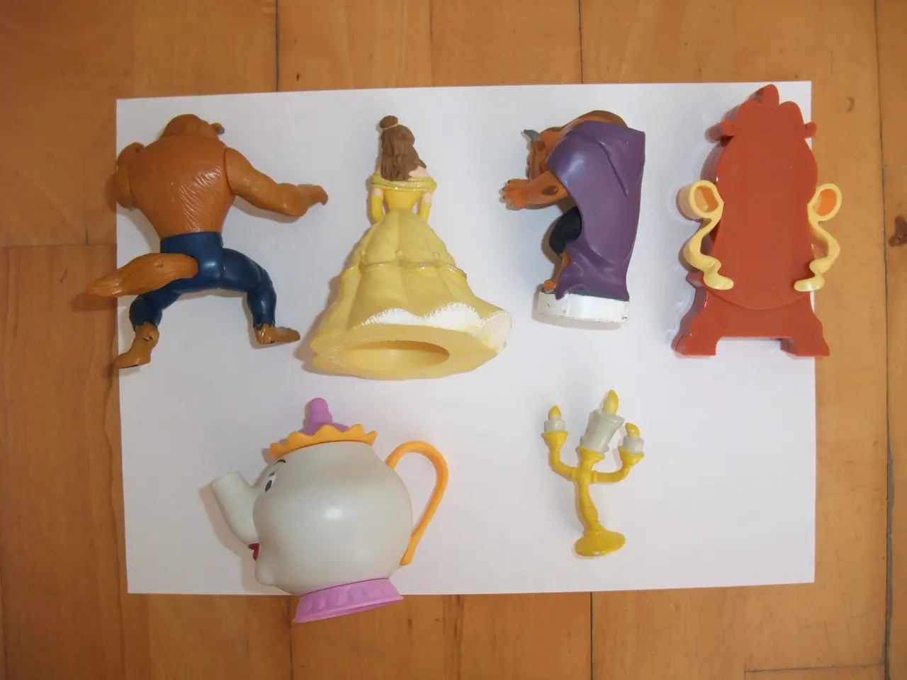 Billede 5 - Skønheden og Udyret Figurer