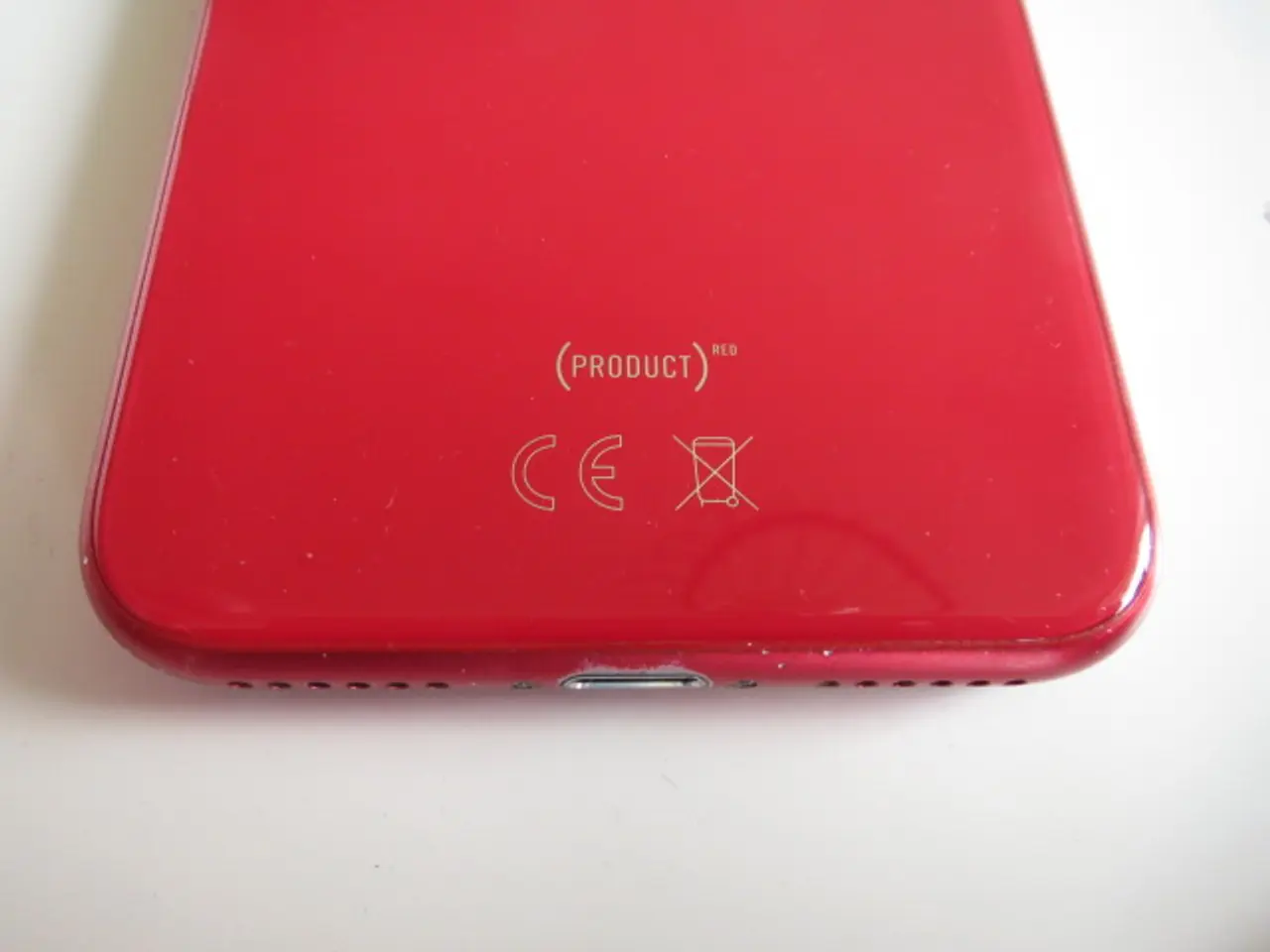 Billede 3 - iPhone SE 2020 (PRODUCT)RED udgave