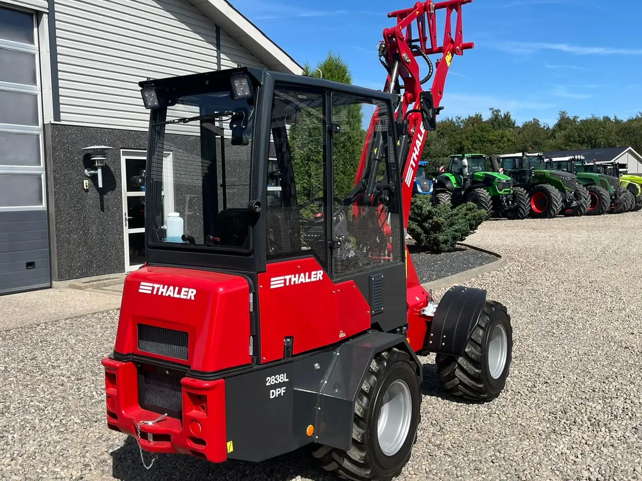 Billede 14 - Thaler 2838L DPF Kabine og brede hjul