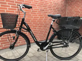 Næsten ny cykel
