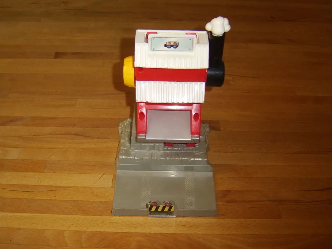 Billede 1 - Fisher-Price hus til togbane