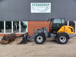 Giant V761