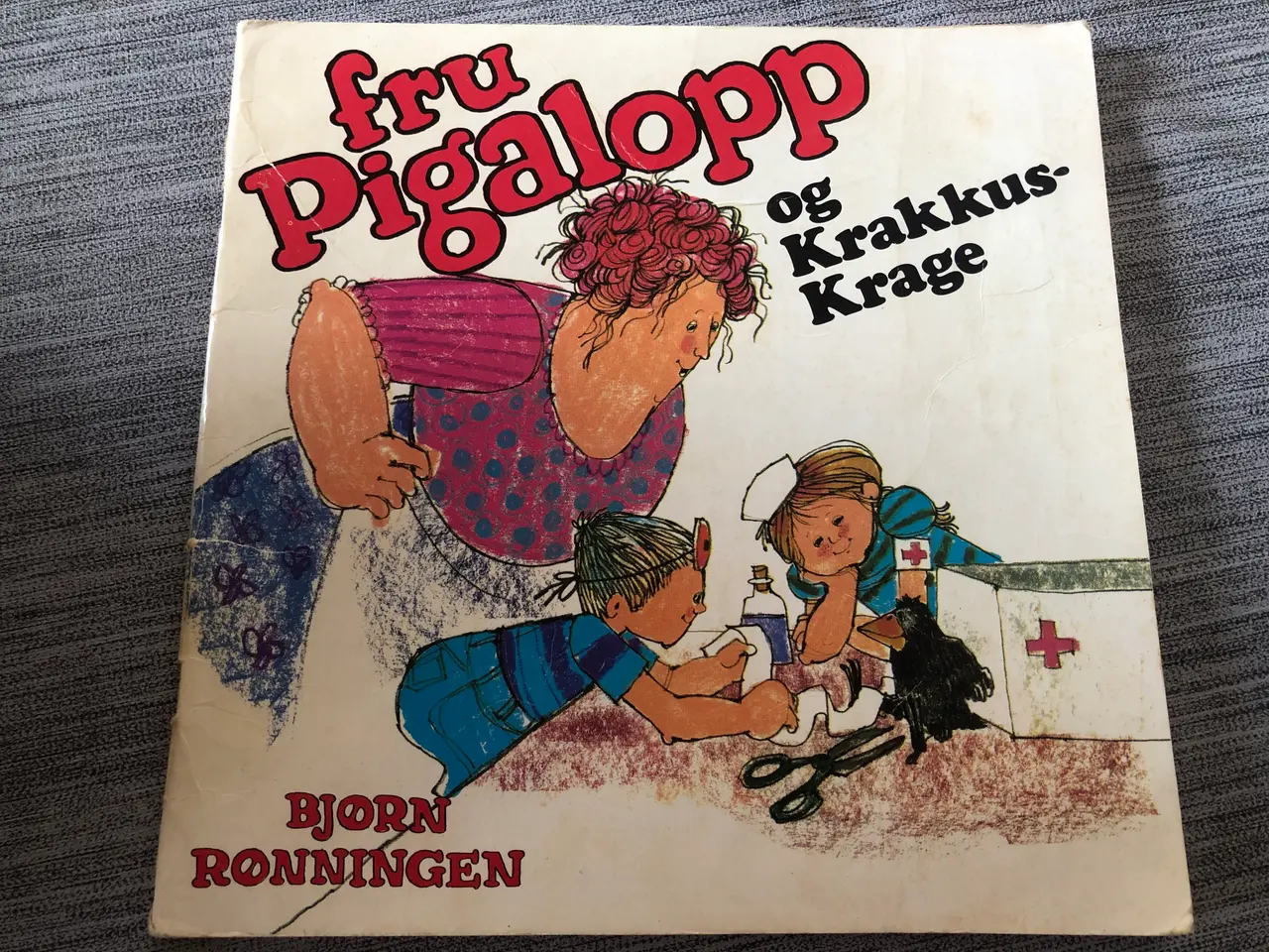 Billede 1 - Bog: Fru Pigalopp og Krakkus-Krage