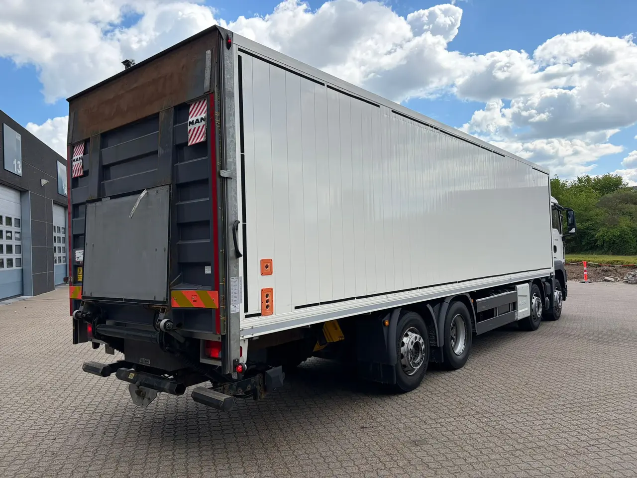 Billede 4 - MAN TGS 35.320 8x2-6, Lukket kasse
