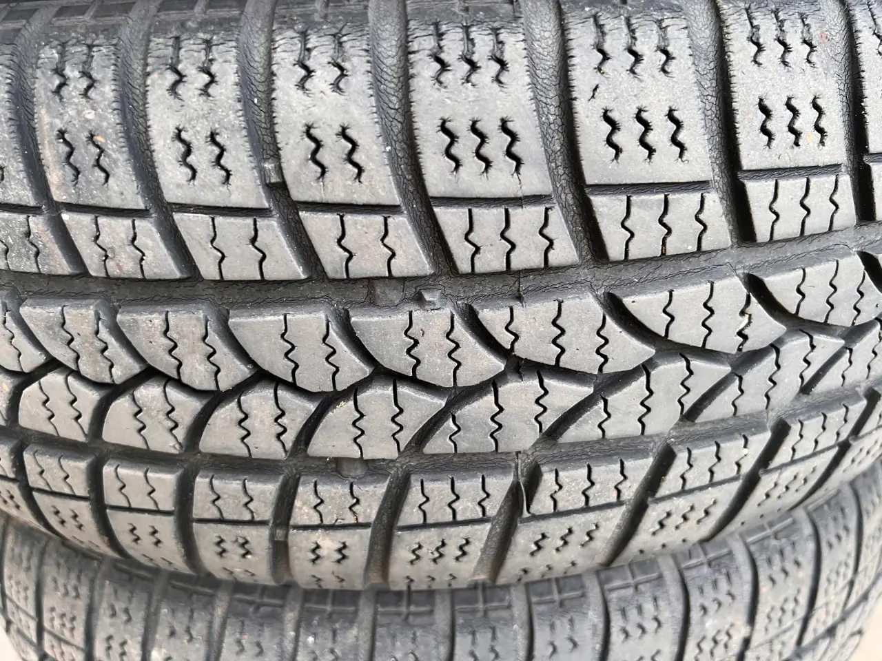 Billede 2 - Tigra 185/65-R15 M+S winter