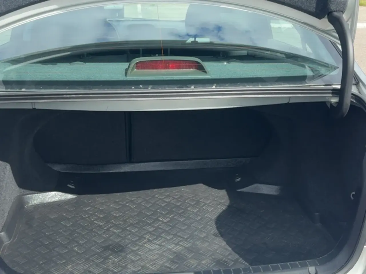 Billede 9 - Toyota Avensis 2.4 automatgear 