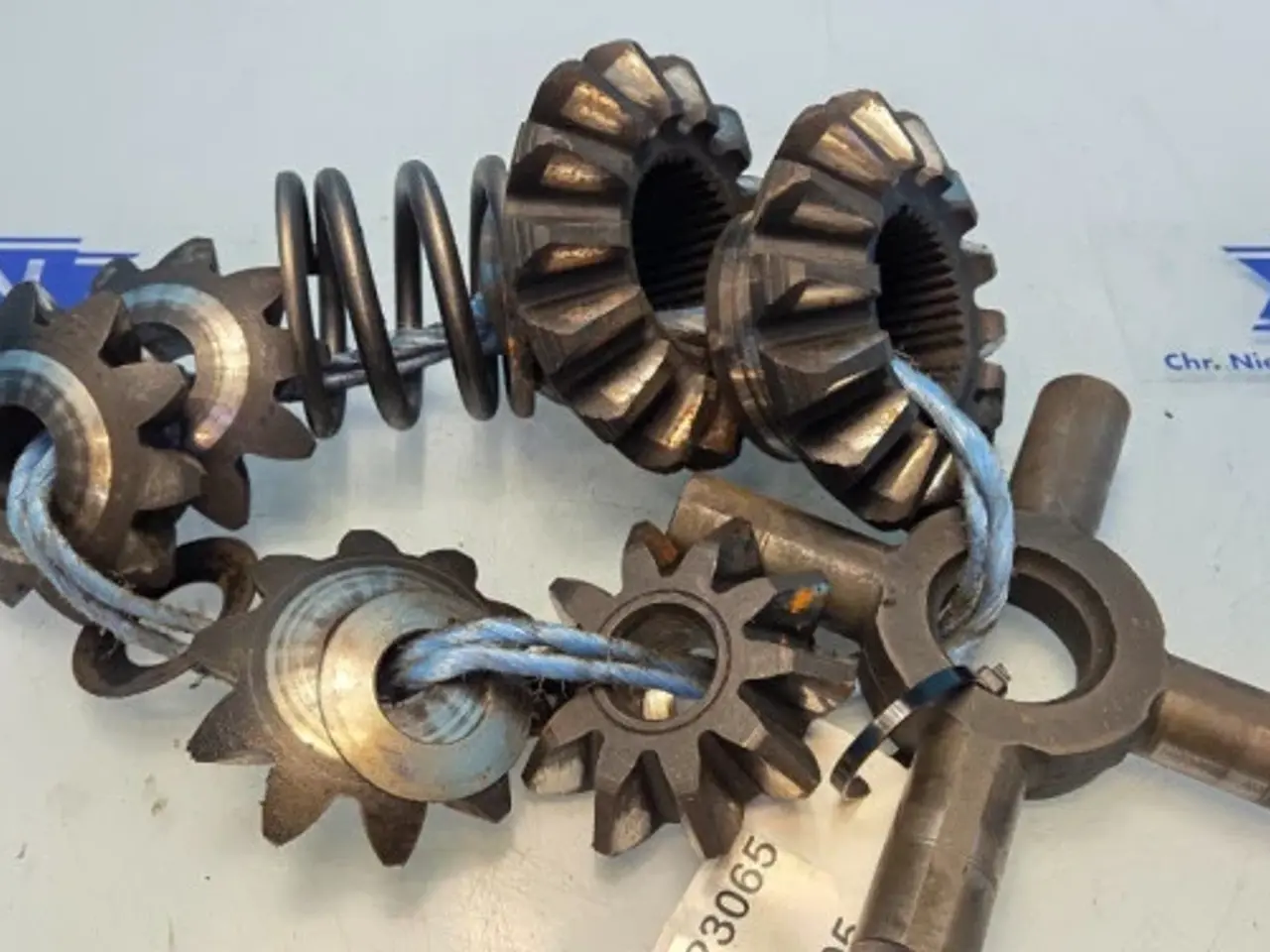 Billede 4 - Massey Ferguson 6260 Differentiale Dele 2746135M2