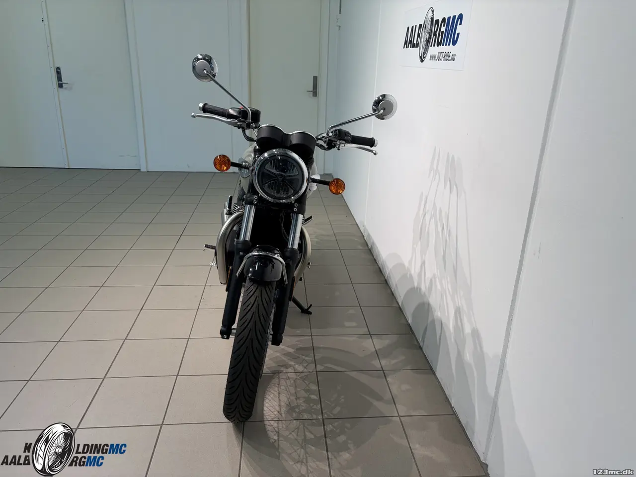 Billede 7 - Triumph T 100 Stone Gray