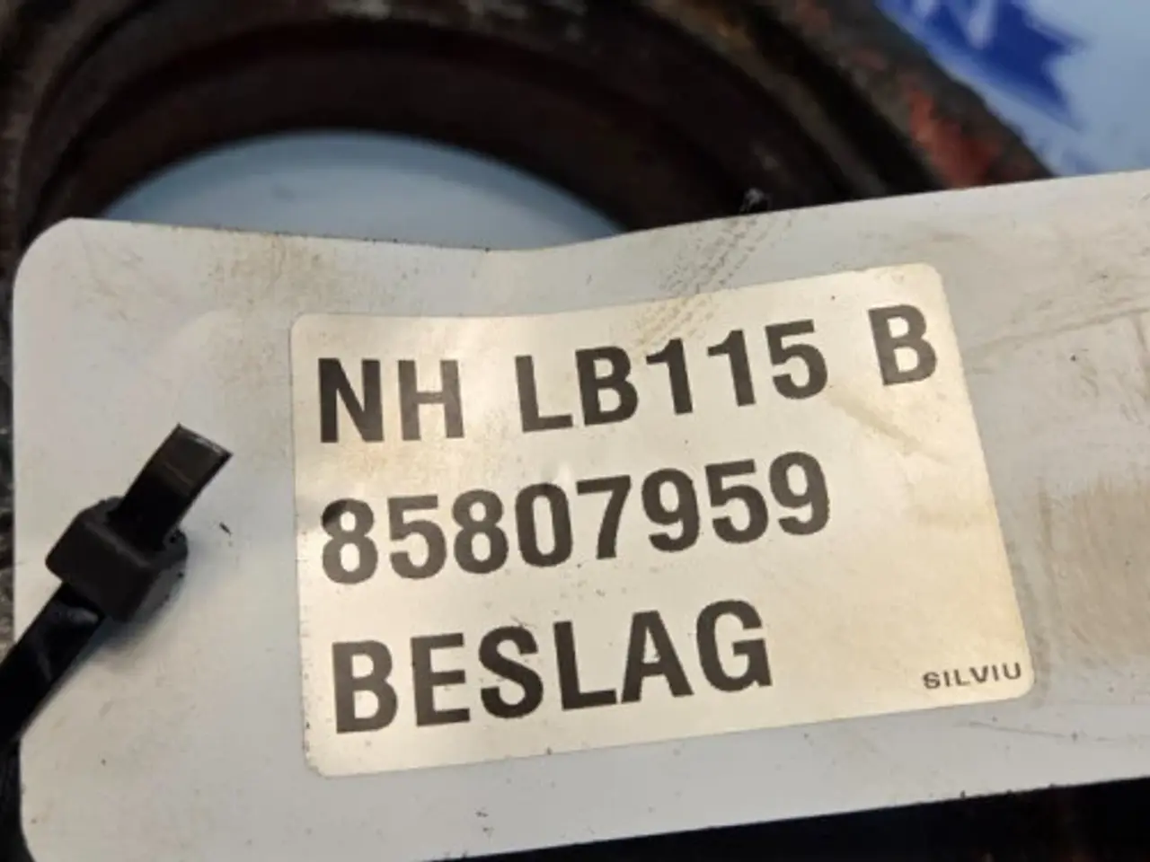 Billede 15 - New Holland LB115B Beslag 85807959