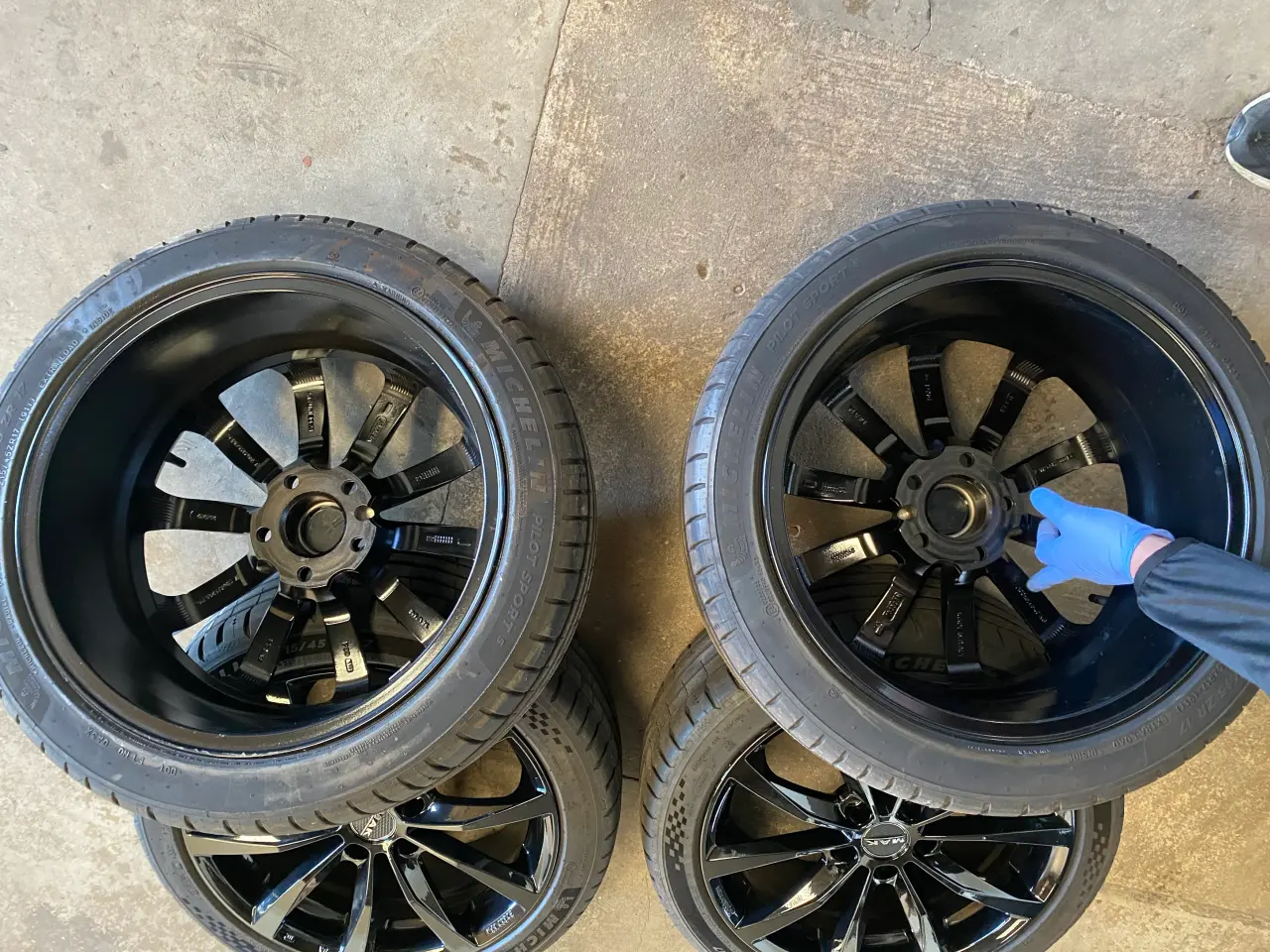 Billede 3 - 17” Alu Mak Wolf fælge med Michelin pilot sport 5
