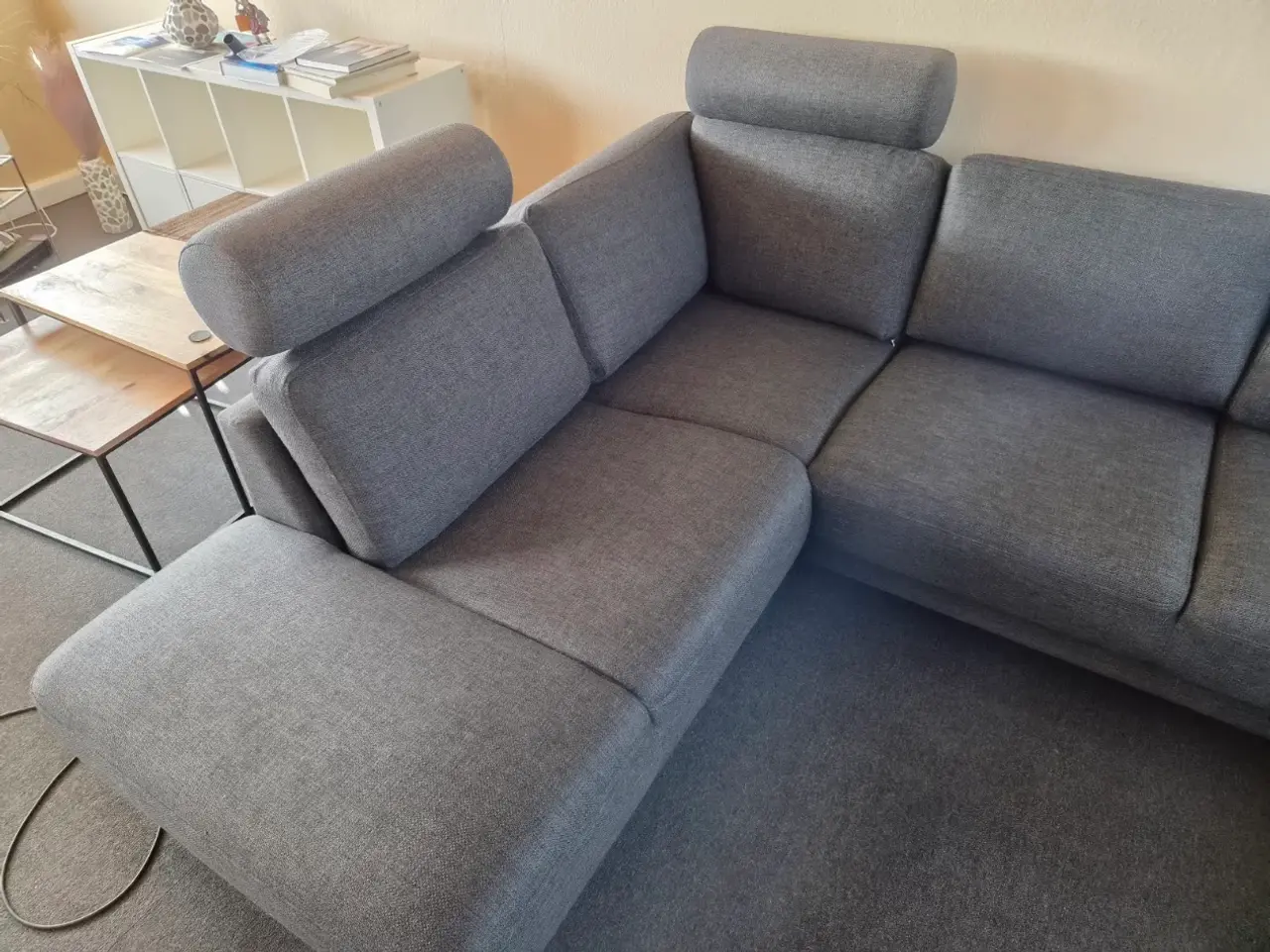 Billede 3 - Sofa med puf og 3 nakkestøtter