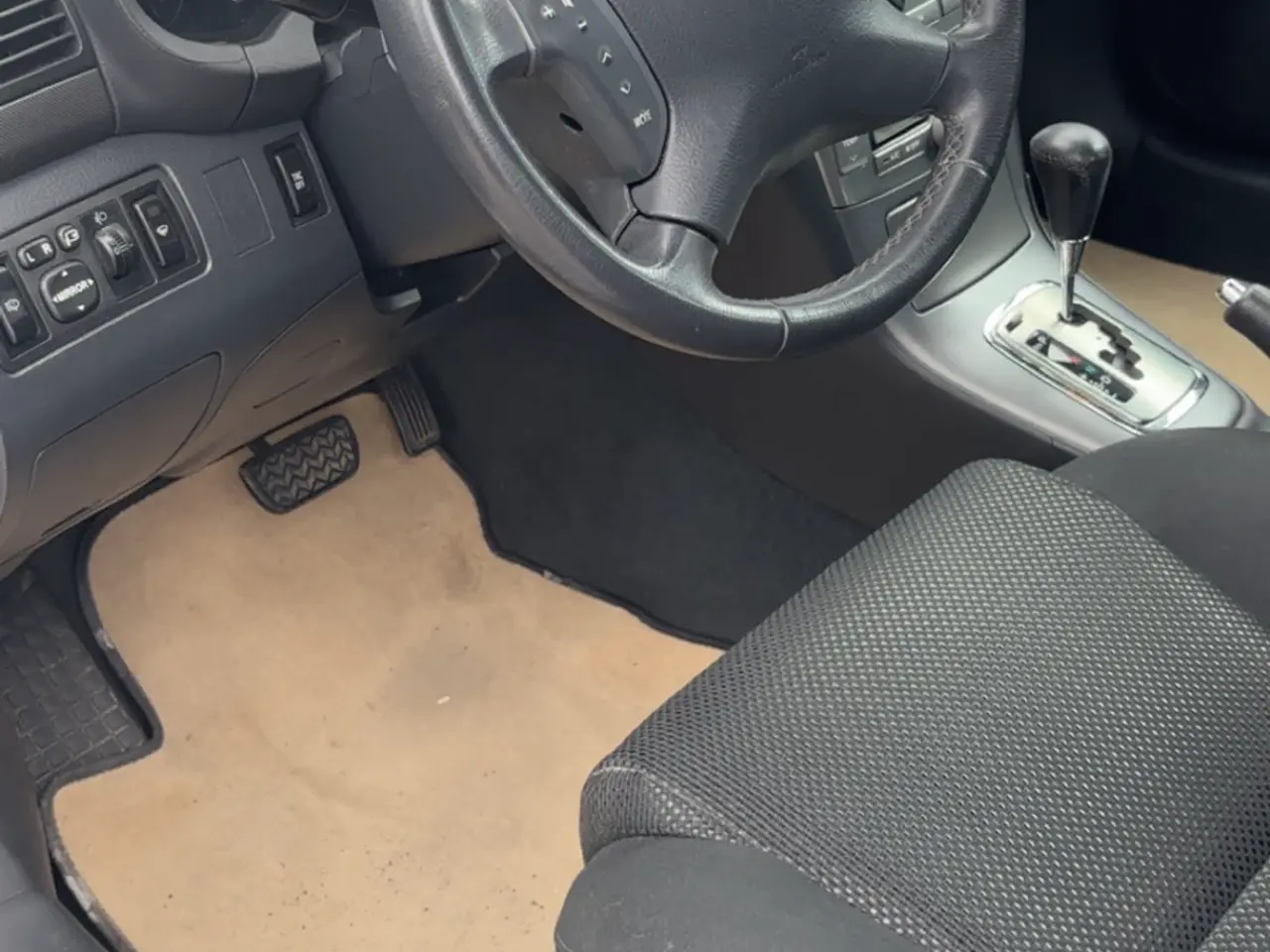 Billede 7 - Toyota Avensis 2.4 automatgear 