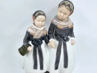 Royal Copenhagen Figur Amagerpiger nr. 1316. sortering 2