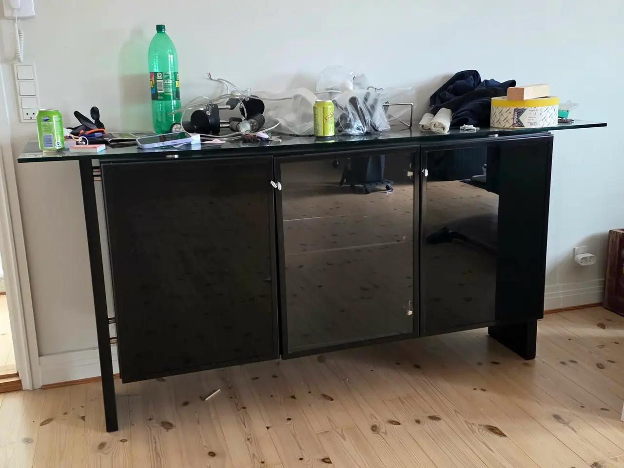 Billede 2 - Spisebord og skænk i 100% glas