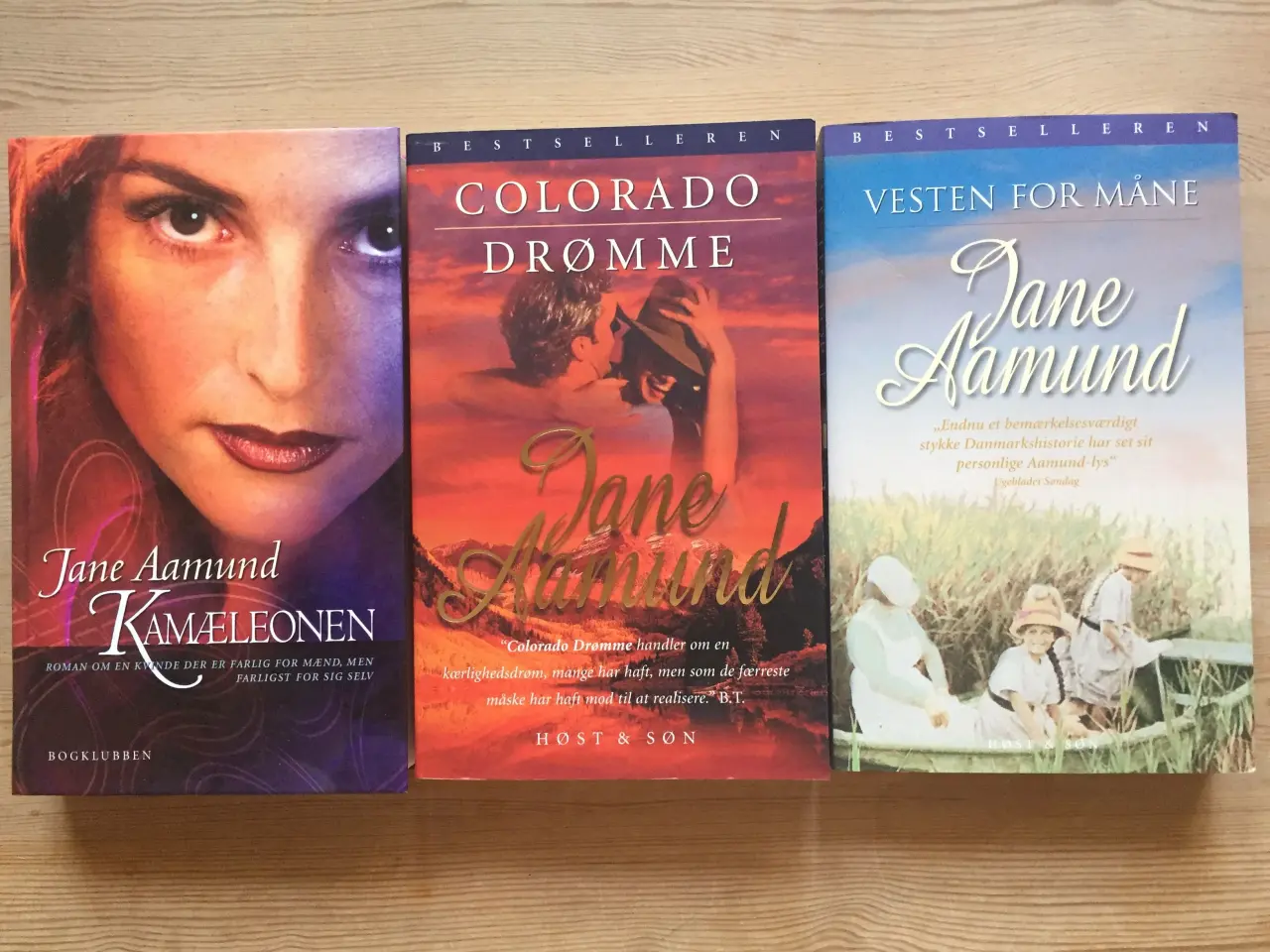 Billede 1 - TILBUD: 11 romaner / erindringer, af Jane Aamund