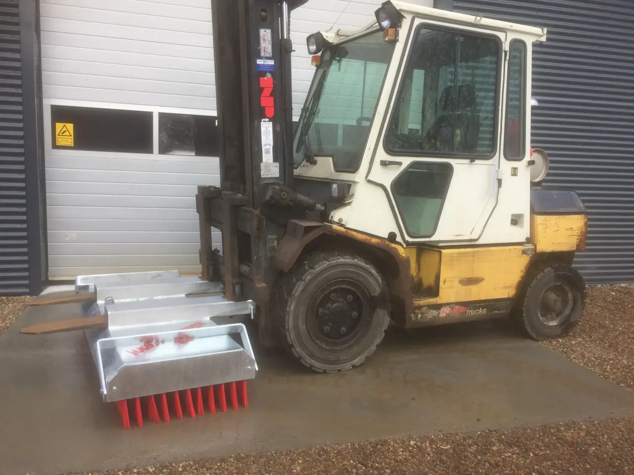 Billede 2 - Handysweeper truck/minilæsser kost