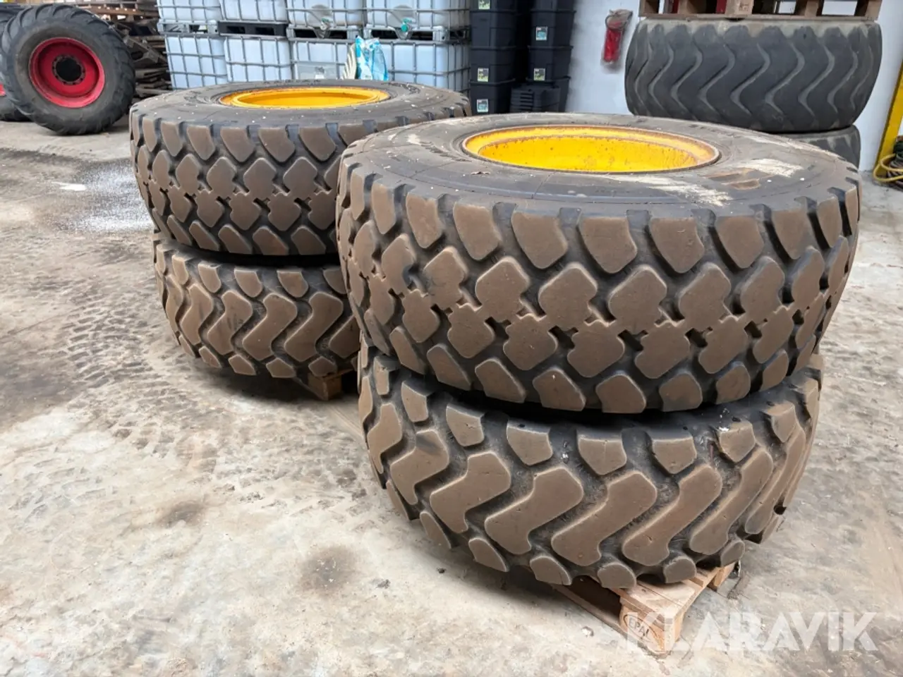 Billede 3 - Hjul Komatsu WA200 4 styk