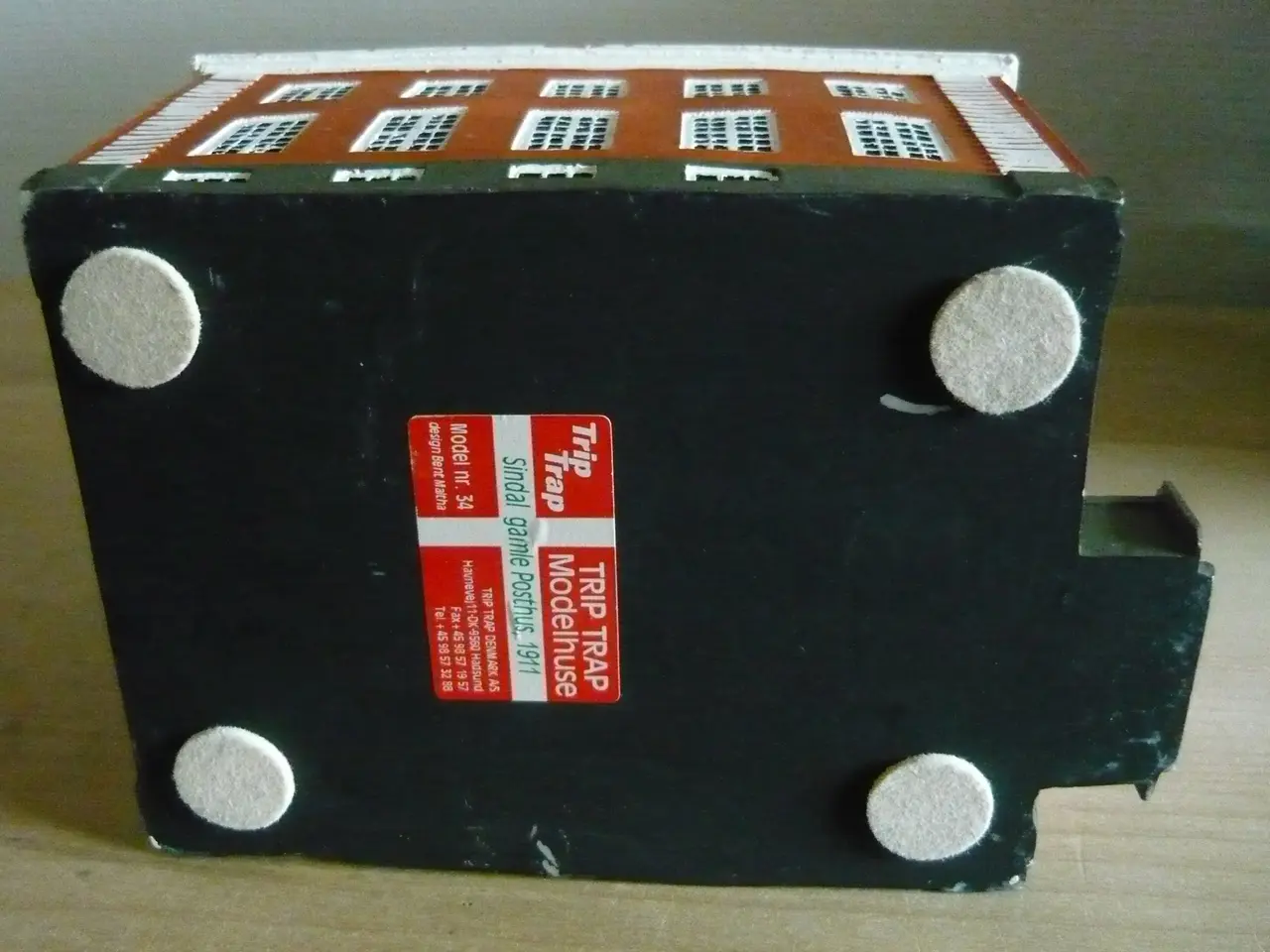 Billede 7 - STORT "TRIP-TRAP" HUS 18X13X18 CM.