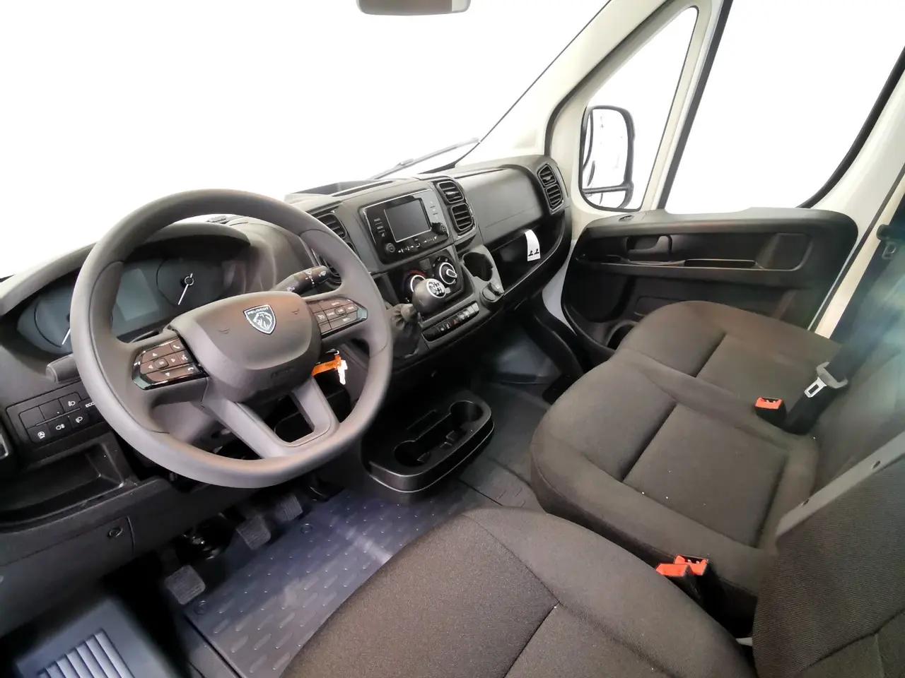 Billede 14 - Peugeot Boxer 335 2,2 BlueHDi 140 L3H3 Hestetransport