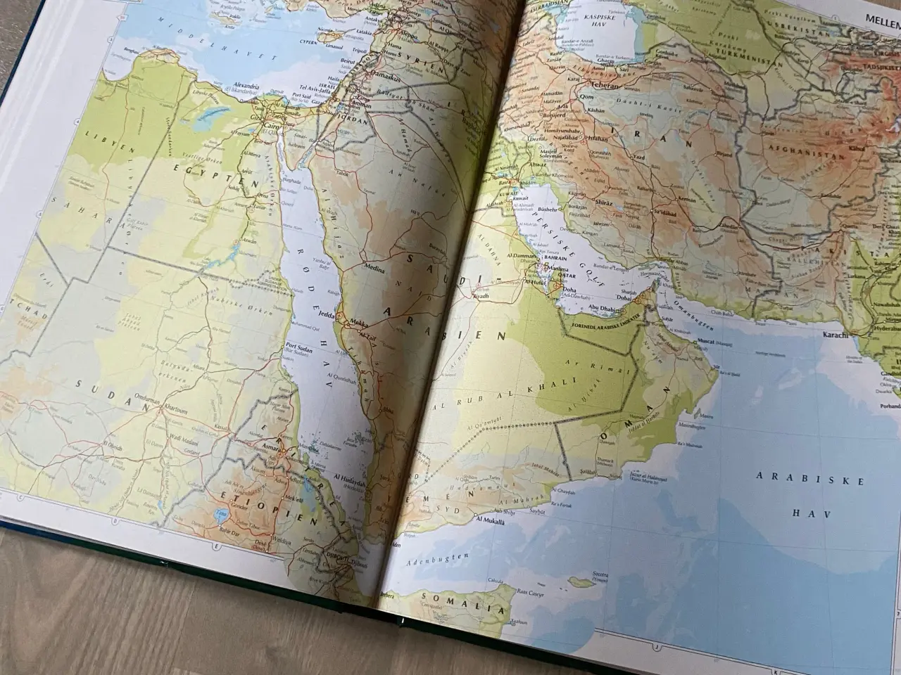 Billede 2 - Verdens Atlas