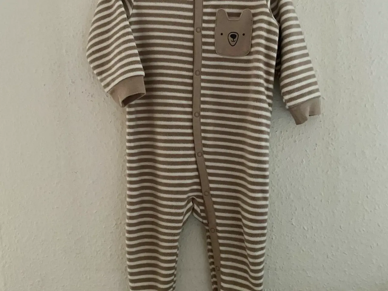 Billede 1 - H&m natdragt med fødder 86