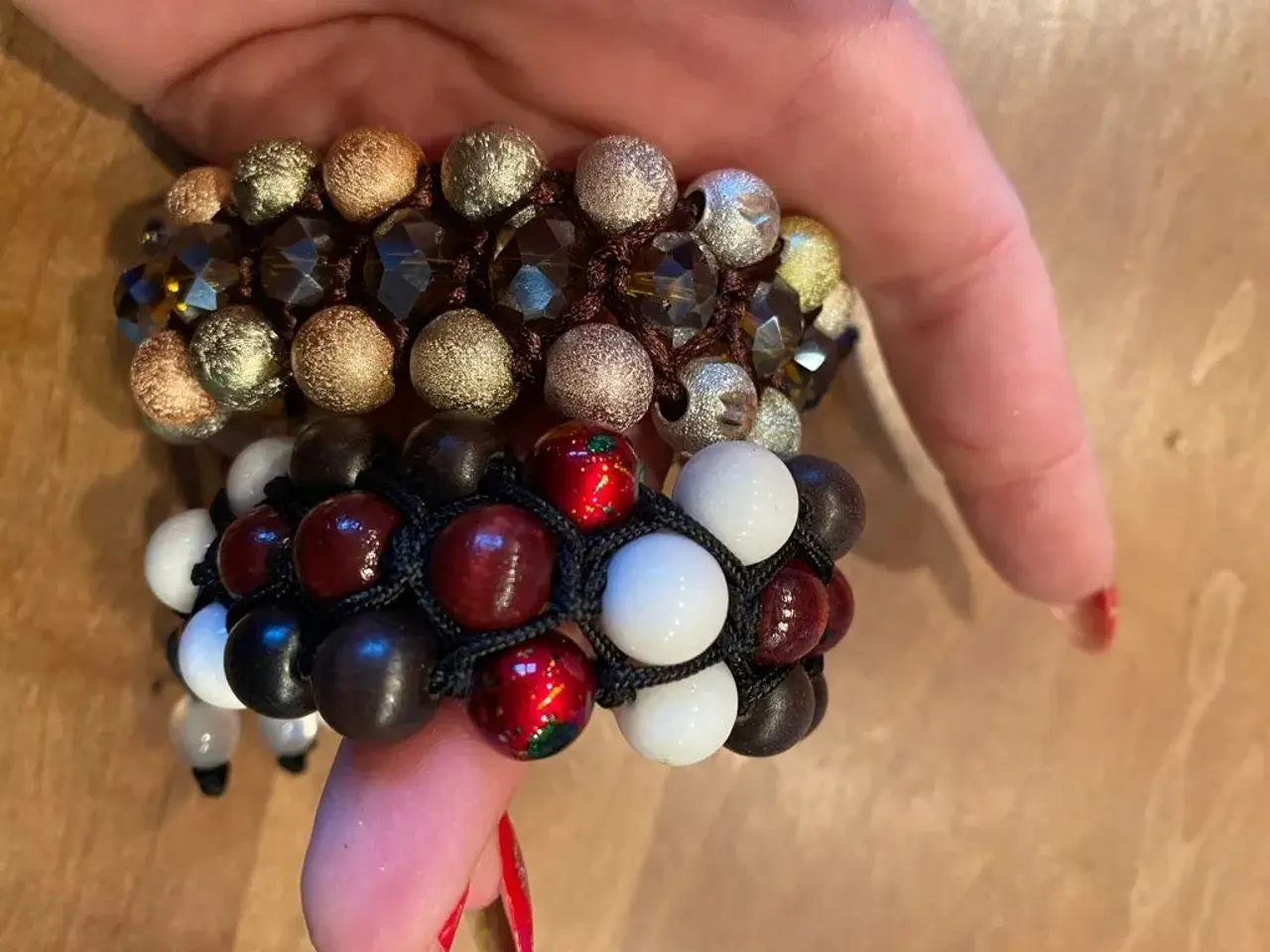 Billede 3 - Nye flotte knyttede armbånd