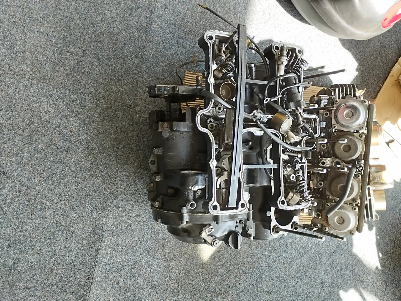 Billede 4 -  Motordele til Yamaha 550. Årgang 1980 se %.