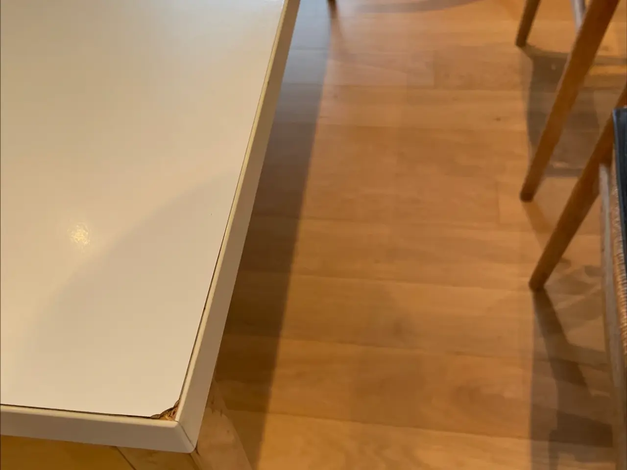 Billede 2 - Spisebord med tillægsplade