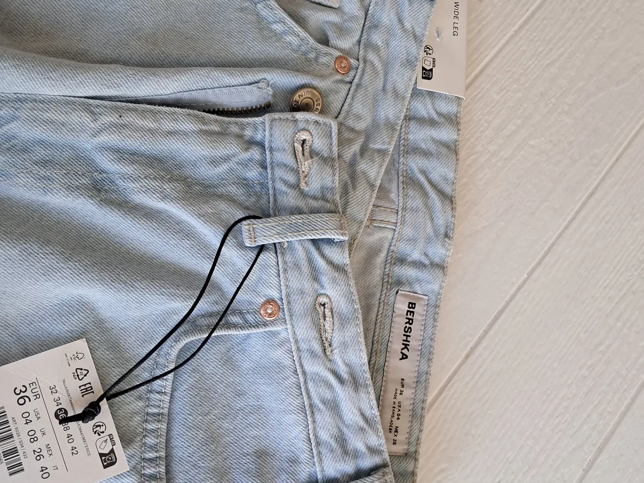 Billede 2 - Nye BERSHKA  Wide leg  cowboybukser 