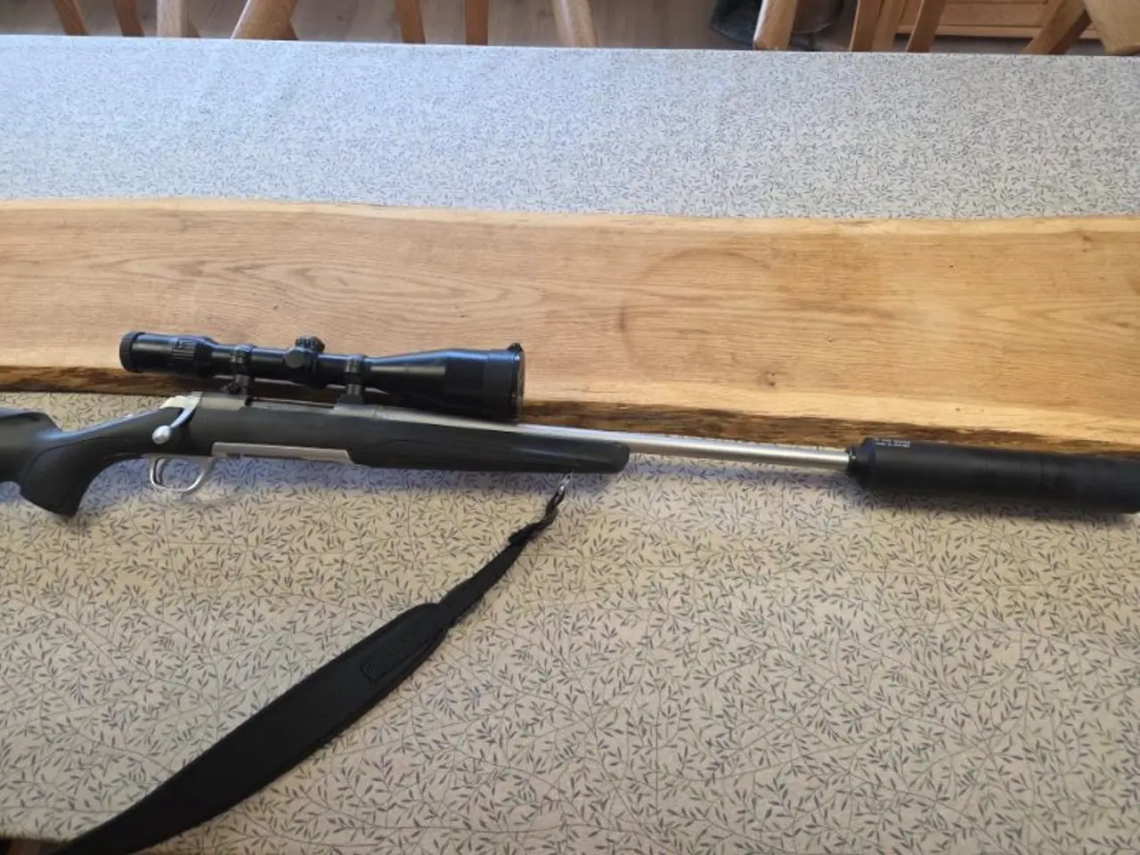 Billede 1 - Jagtriffel Browning x-Bolt Kaliber 338