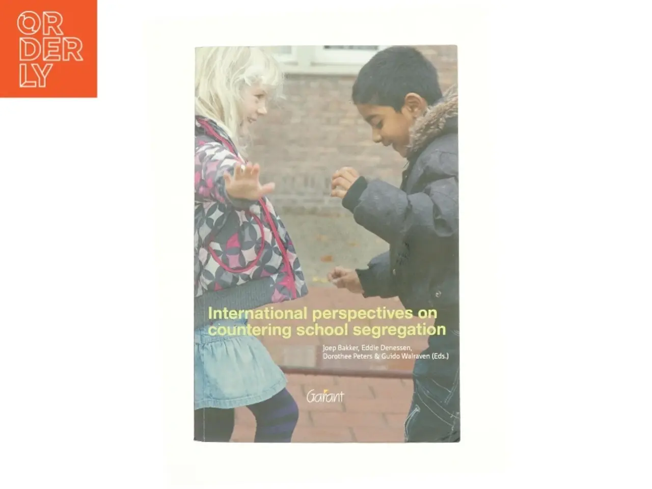 Billede 1 - International perspectives on countering school segregation (Bog)