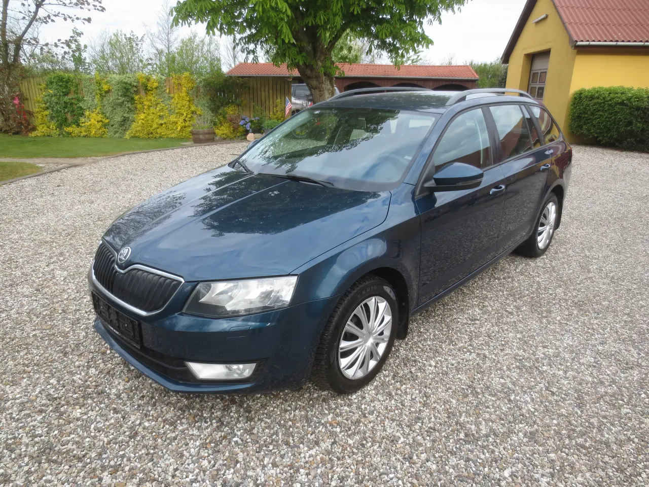 Billede 1 - Pæn Skoda Octavia Stc 1.6 TDi År 13. Nysynet.