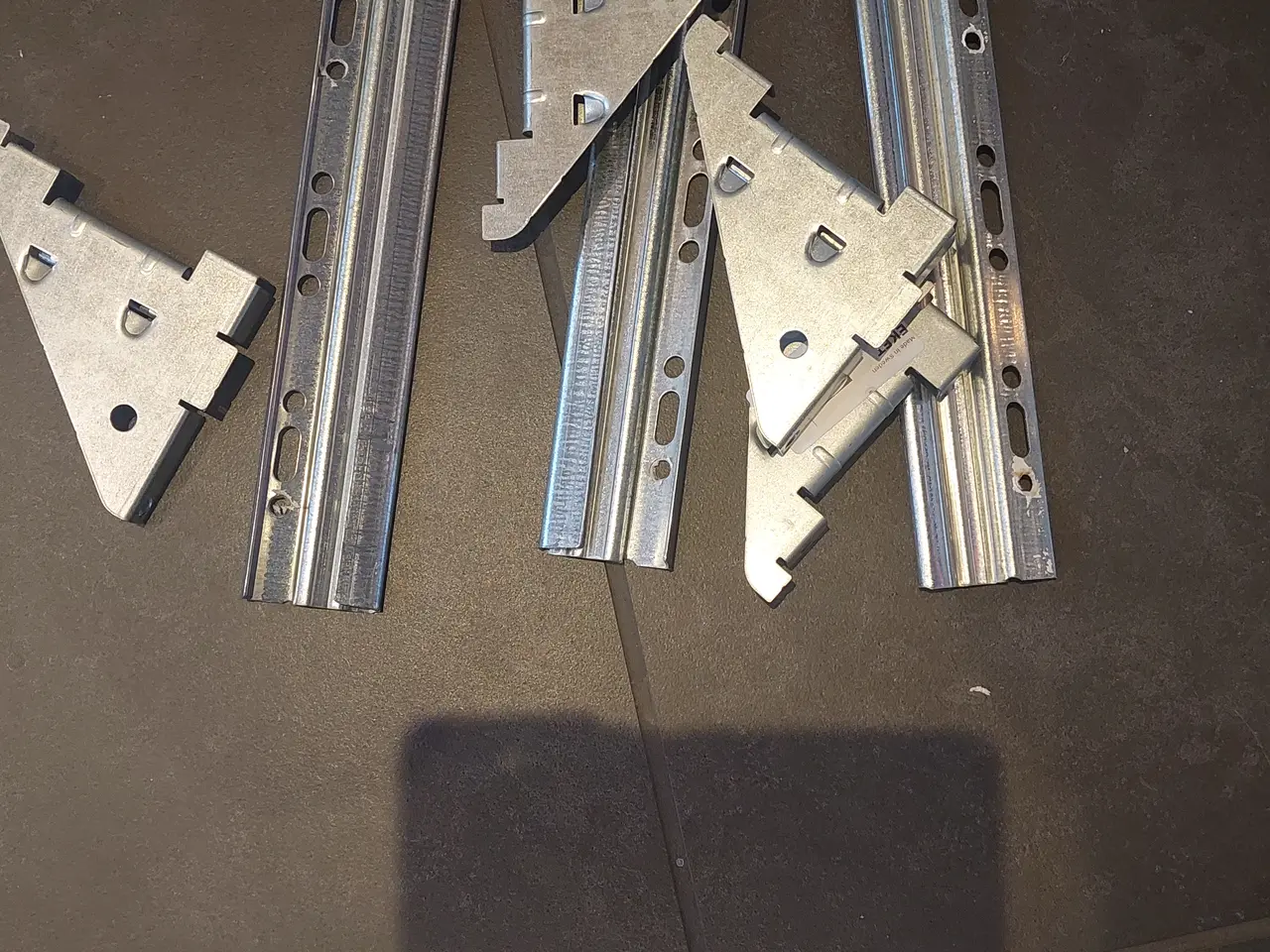 Billede 2 - Ikea vægkasser "Eket" 2 stk.