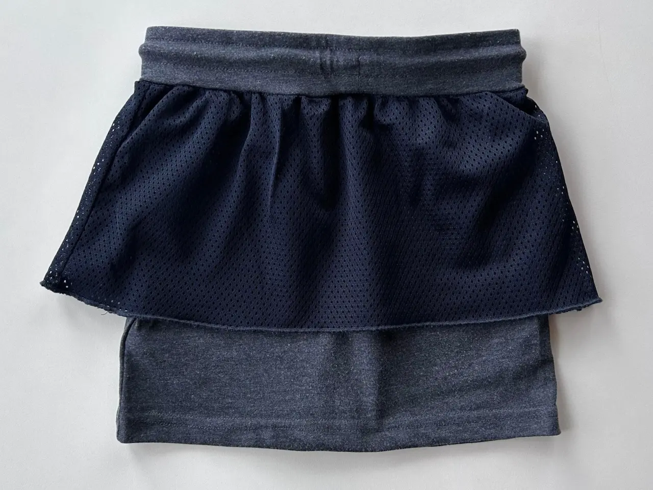 Billede 4 - hummel nederdel og leggings, str. 110