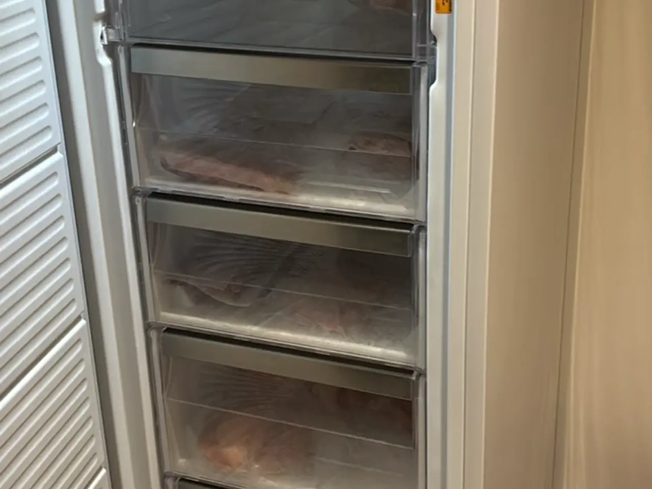 Billede 2 - Whirlpool UW8F2DWHBIN fryser sælges - næsten ny!