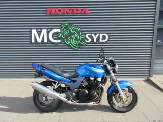 Kawasaki ZR-7 MC-SYD BYTTER GERNE