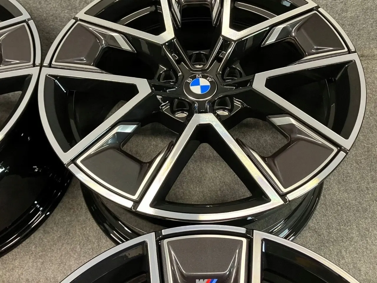 Billede 4 - ALUFÆLGE BMW i4 G26 858M 18"