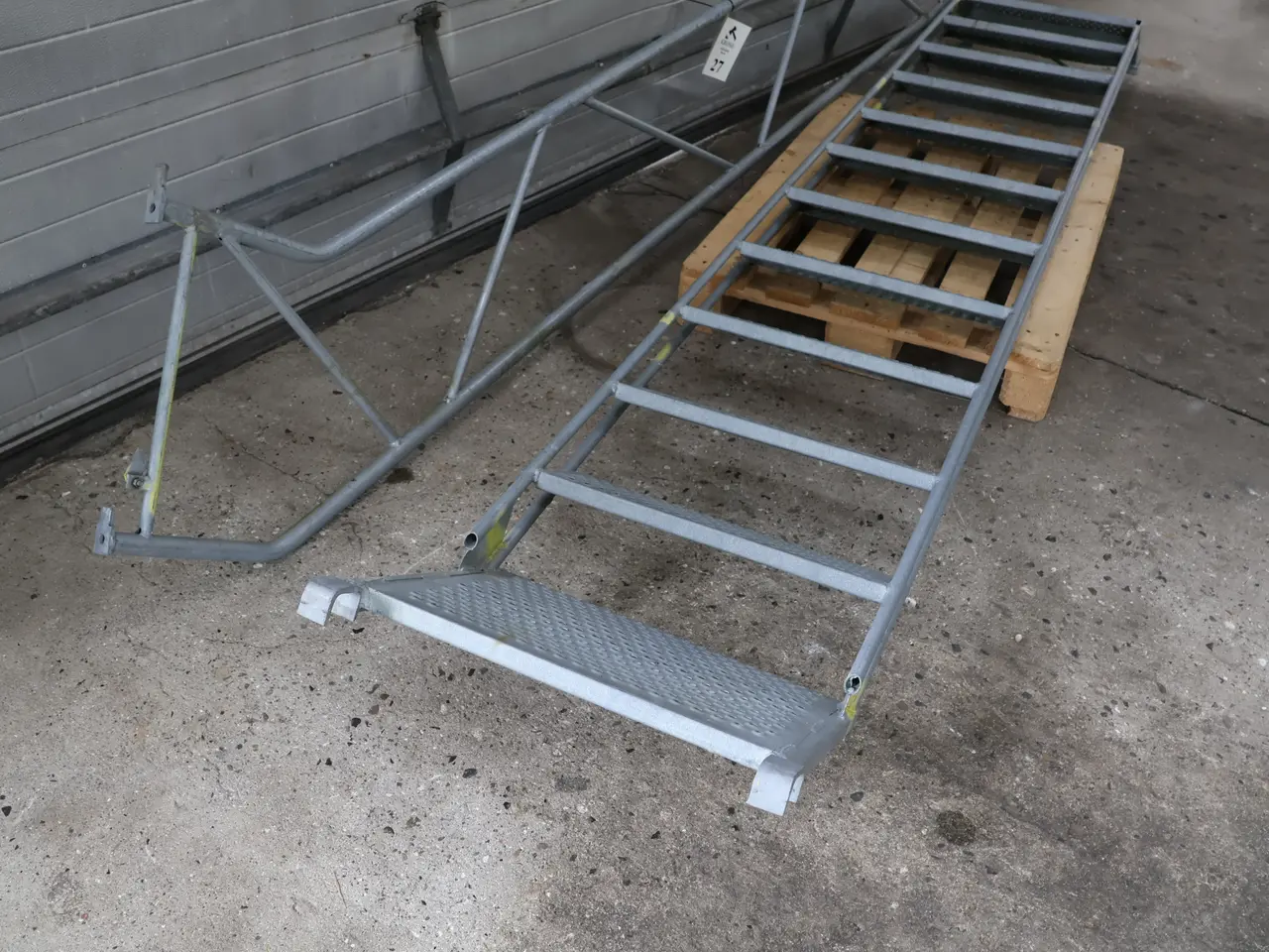 Billede 3 -  Galvaniseret stilladstrappe Jumbo/Haki