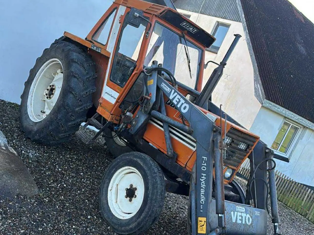 Billede 2 - Traktor købes