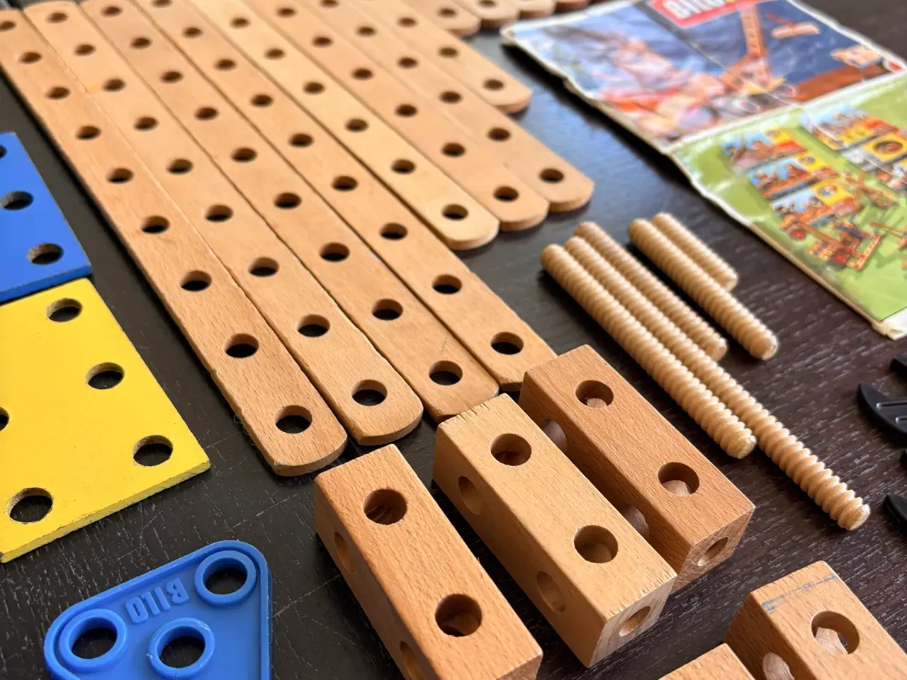 Billede 5 - BILO Toy byggesæt i træ med original vejledning