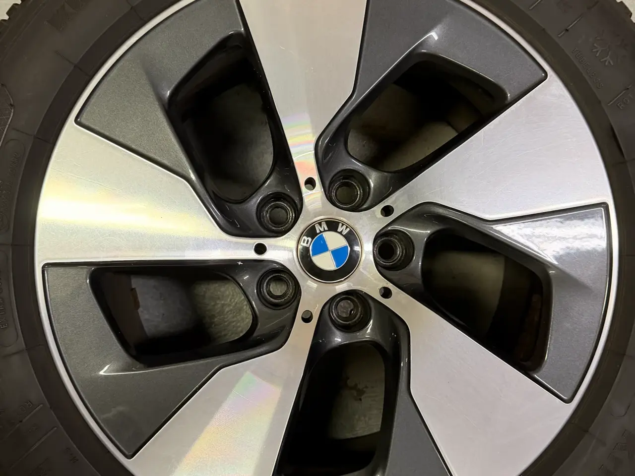 Billede 5 - Originale BMW 17” vinterhjul G30/G31 – Styling 618