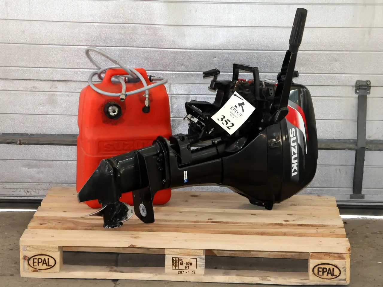 Billede 3 - 9,9HK Suzuki påhængsmotor m/tank, (kort ben)