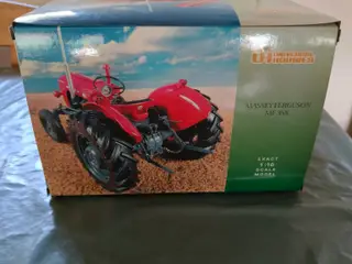 Universal Hobbies Massey Ferguson MF 35X