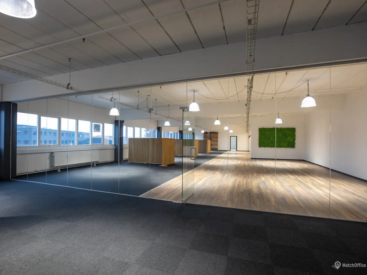 Billede 2 - 1501-39: Roholmsvej 10S, 1tv. - 525 m²