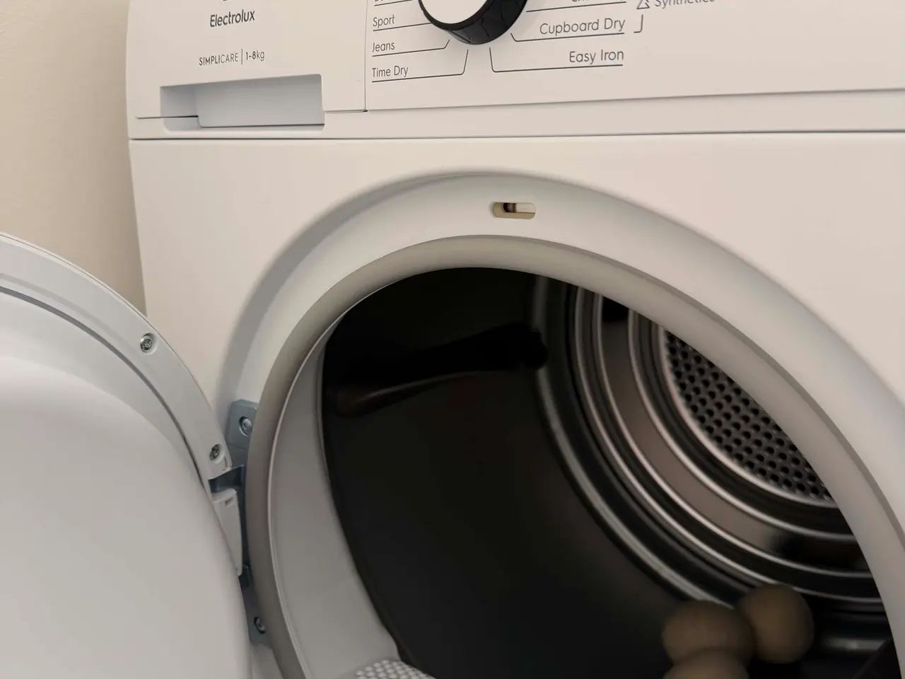 Billede 2 - Electrolux tørretumbler 8 kg – EW2H328R4 – som ny