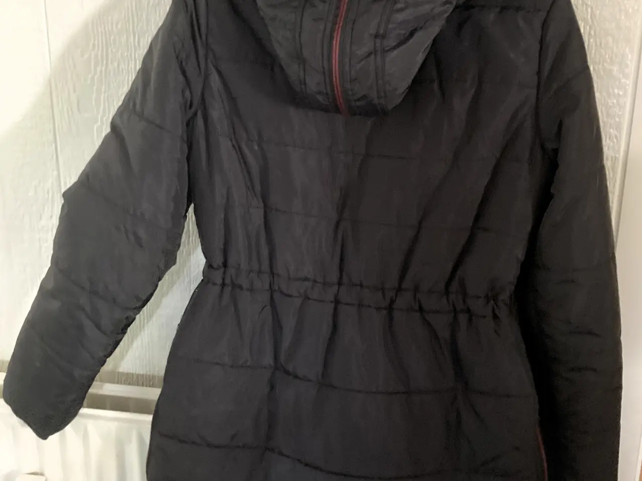 Billede 2 - Vero Moda frakke med hat str. M