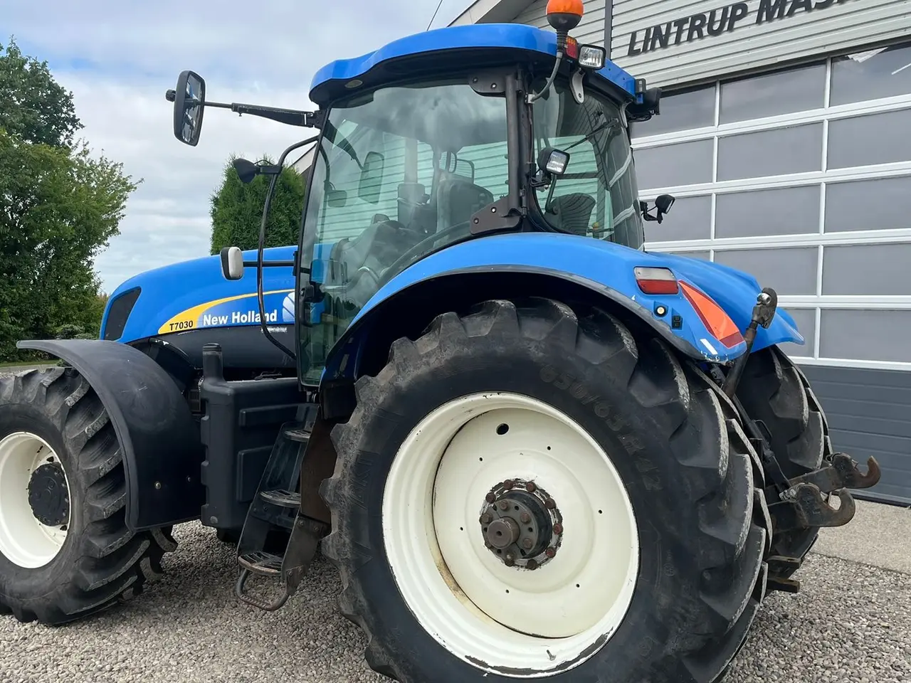 Billede 14 - New Holland T7030 SS med frontlift