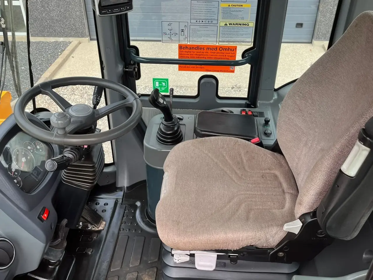 Billede 3 - Hyundai 757-9A XTD med lang-arm. En-ejeres maskine med Lock-UP.